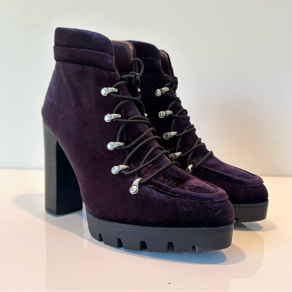 Report Signature Purple velvet chunky heeled lace up ankle boots, Size 8.5